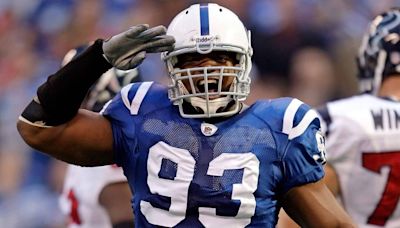 He 'put the fear of God in people': How Dwight Freeney spun his way into the Hall of Fame