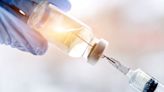 Ensayo exitoso: prueban en humanos una vacuna personalizada contra el cáncer basada en tecnología ARNm