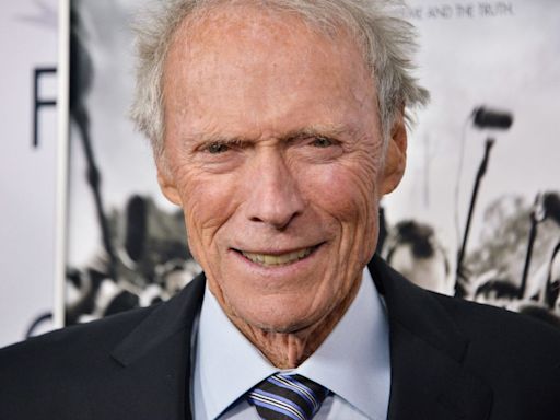 Revelam a causa da morte da companheira de Clint Eastwood