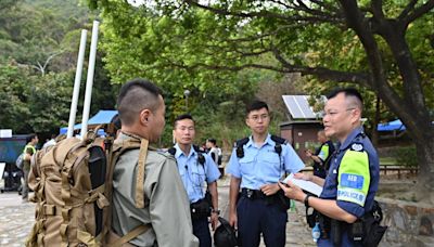Police Hong Kong Island Regional Headquarters inter-departmental mountain search and rescue exercise (with photos)