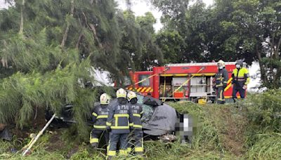 影／金門16歲少年無照開車撞斷電桿 人困車內OHCA救出送醫