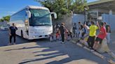 Migrantes venezolanos deportados de EE.UU. se rebelan para no ser enviados al sur de México
