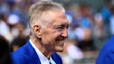 Longtime Cubs radio voice Hughes wins Frick Award