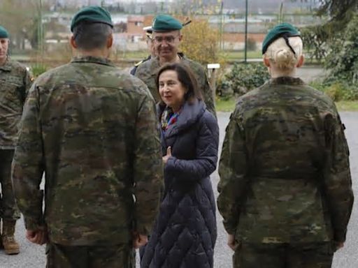 Pulso de los militares a Margarita Robles: habrá manifestación contra sus sueldos precarios