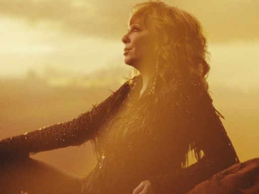 Video: Reba McEntire Releases New Music Video for 'I Can't'