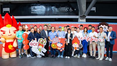 華國三太子盃》記者會揭曉全新獎盃 選手體驗臺灣特色糖葫蘆