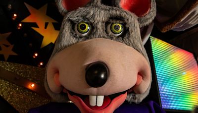 Chuck E. Cheese Is Calling Curtains On Its Animatronic Band