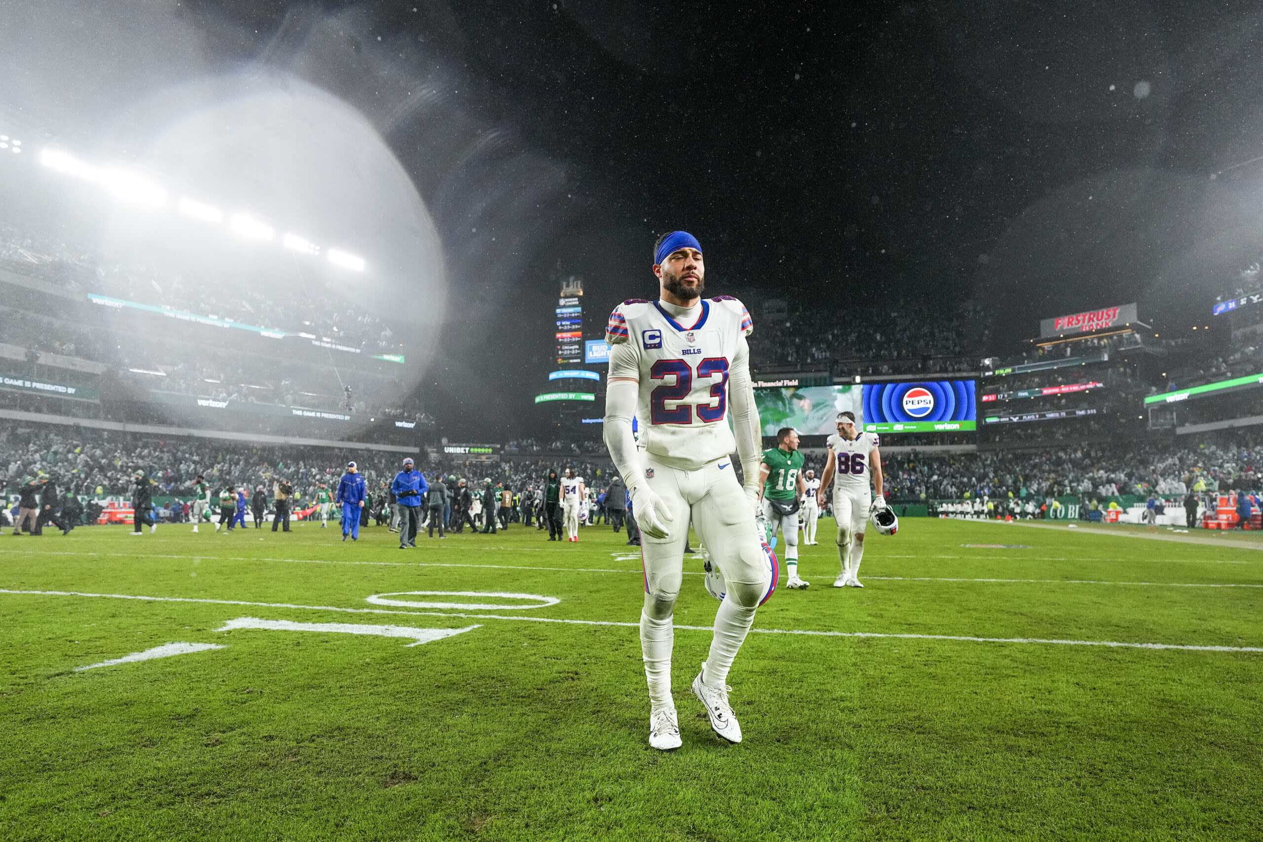 Latest on Micah Hyde and his future: ‘It’s Bills or retire’