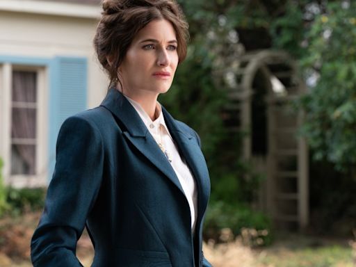 Kathryn Hahn Pitched Her Own ‘Agatha All Along’ Nude Scene: ‘It Was Good to See Her as Stripped Down’