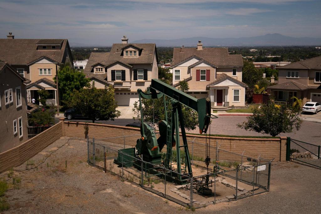 Should California cities and counties be allowed to ban oil drilling? Gov. Gavin Newsom will decide