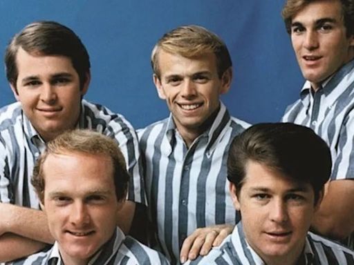 The Beach Boys recuerdan sus primeros días, la llegada del éxito y el disco que cambió la historia