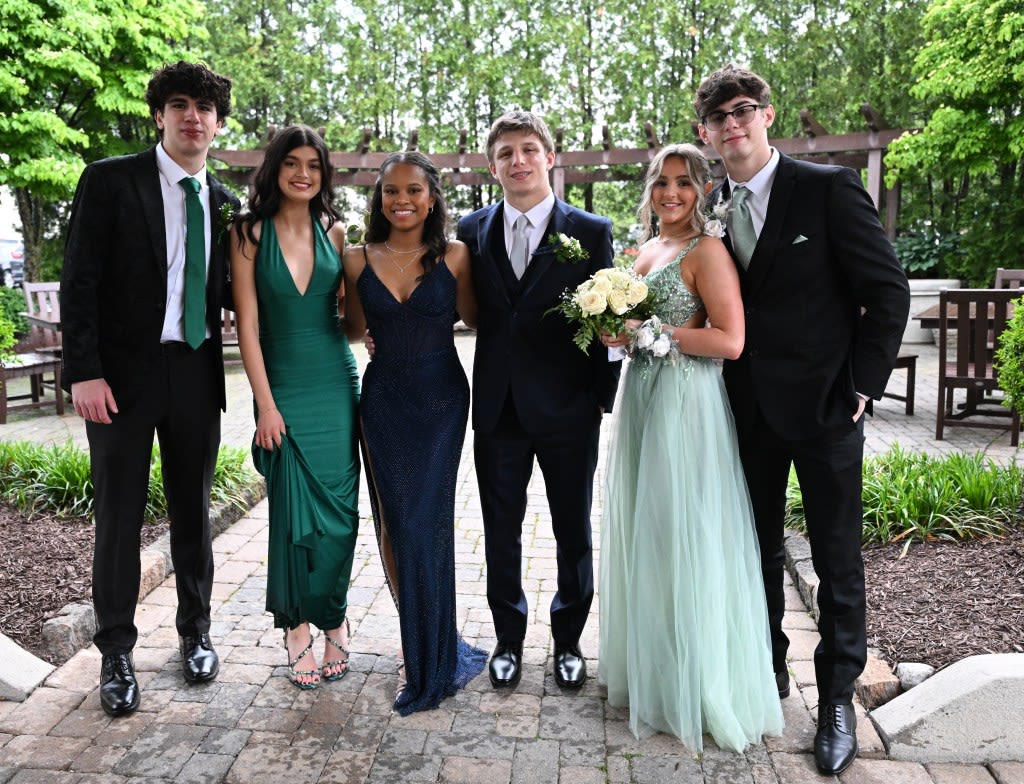 Bethlehem Catholic High School Prom | PHOTOS