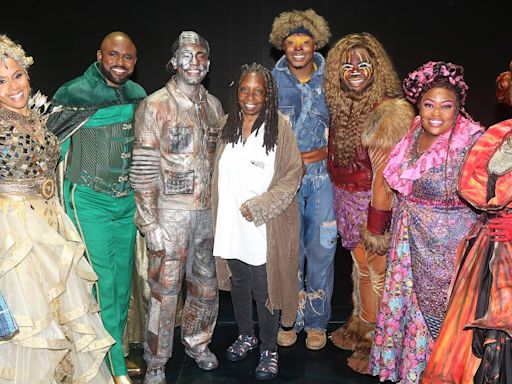 Photos: Whoopi Goldberg Visits THE WIZ On Broadway!