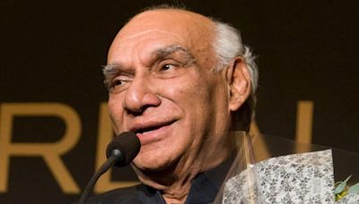 When This 1989 Romantic Drama Saved Yash Chopra's Career - News18