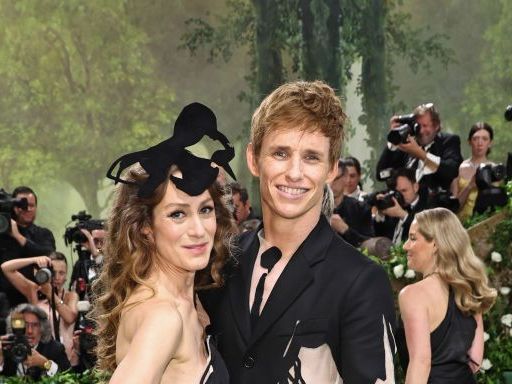 Who Is Eddie Redmayne's Wife, Hannah Bagshawe? The Pair Wore Matching Met Gala Outfits