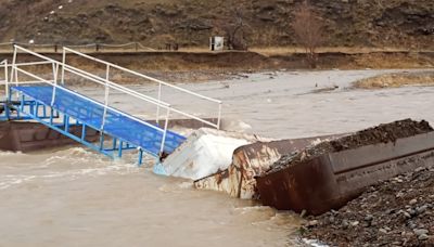 “Fue terrible”: ríos desbordados e inundaciones en Los Antiguos y alerta en otras localidades de Santa Cruz