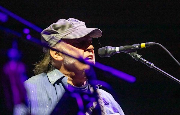 Neil Young concert in Franklin postponed due to inclement weather