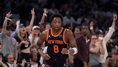 OG Anunoby will stay with the New York Knicks on a 5-year deal, AP source says