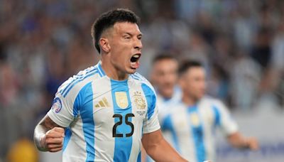 Lisandro Martinez sent perfect five-word message by Man Utd teammate after first Argentina goal