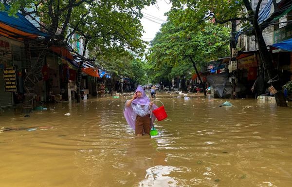 Hanoi flood levels to be little changed, parts to remain inundated - weather agency