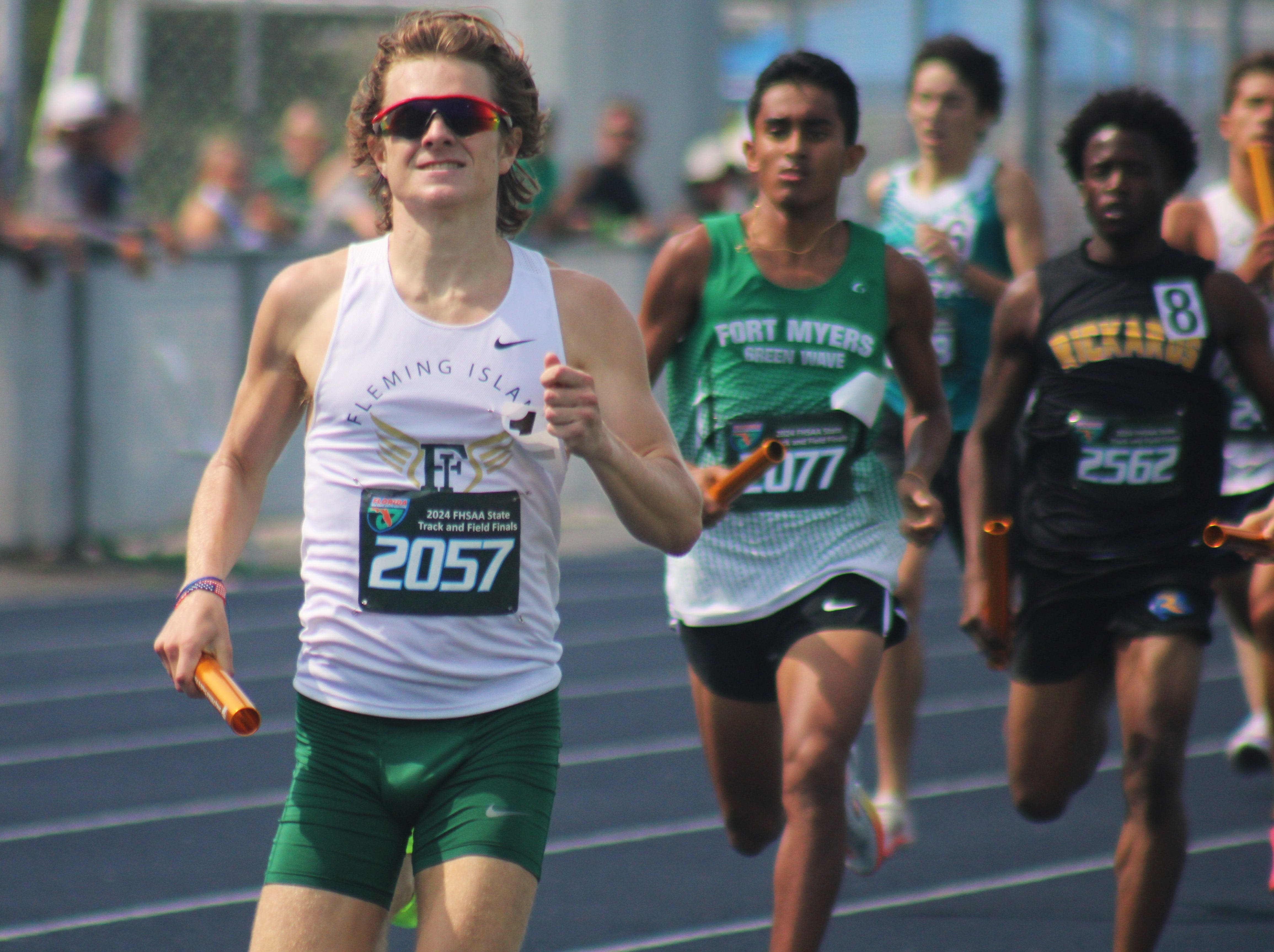 'Good to get gold': Inside Fleming Island's five-minute golden double at FHSAA track meet