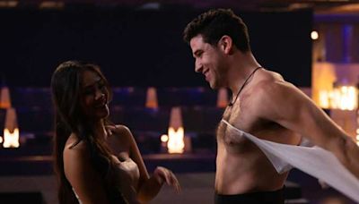 'The Bachelorette' fans slam ABC show's producers for body shaming Devin Strader