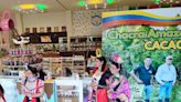 El cacao, un ingrediente más de una ciudad turística que "vende felicidad" en Ecuador