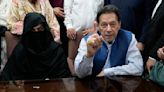Exmandatario paquistaní Imran Khan y su esposa se declaran no culpables en otro caso de corrupción