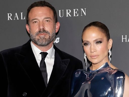 Ben Affleck & Jennifer Lopez Have 1 Reason for Waiting to Announce Split: Report