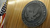 SEC en la mira: asociaciones cripto la demandan por "regulación caprichosa"