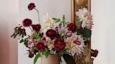 24 Winter Flower Arrangement Ideas To Add Cheer To Your Home