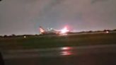 Un avión que iba a Miami fue impactado por un rayo y tuvo que aterrizar de emergencia en Ezeiza