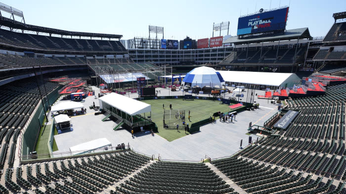 MLB All-Stars back in Arlington, where 11 future Hall of Famers started outside in Texas heat in '95