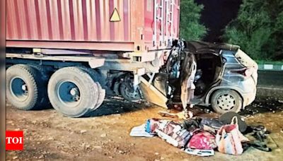 Nashik: Three of family on way to relative’s last rites killed in car accident | Nashik News - Times of India