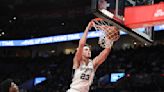 Spurs' Zach Collins suffered torn labrum in season finale