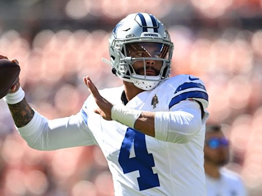 Dak Prescott is the highest-paid player in NFL history. Here are the 10 highest-paid players in the league this season.