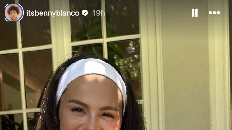 Selena Gomez and Benny Blanco Cuddle During Backyard Photoshoot