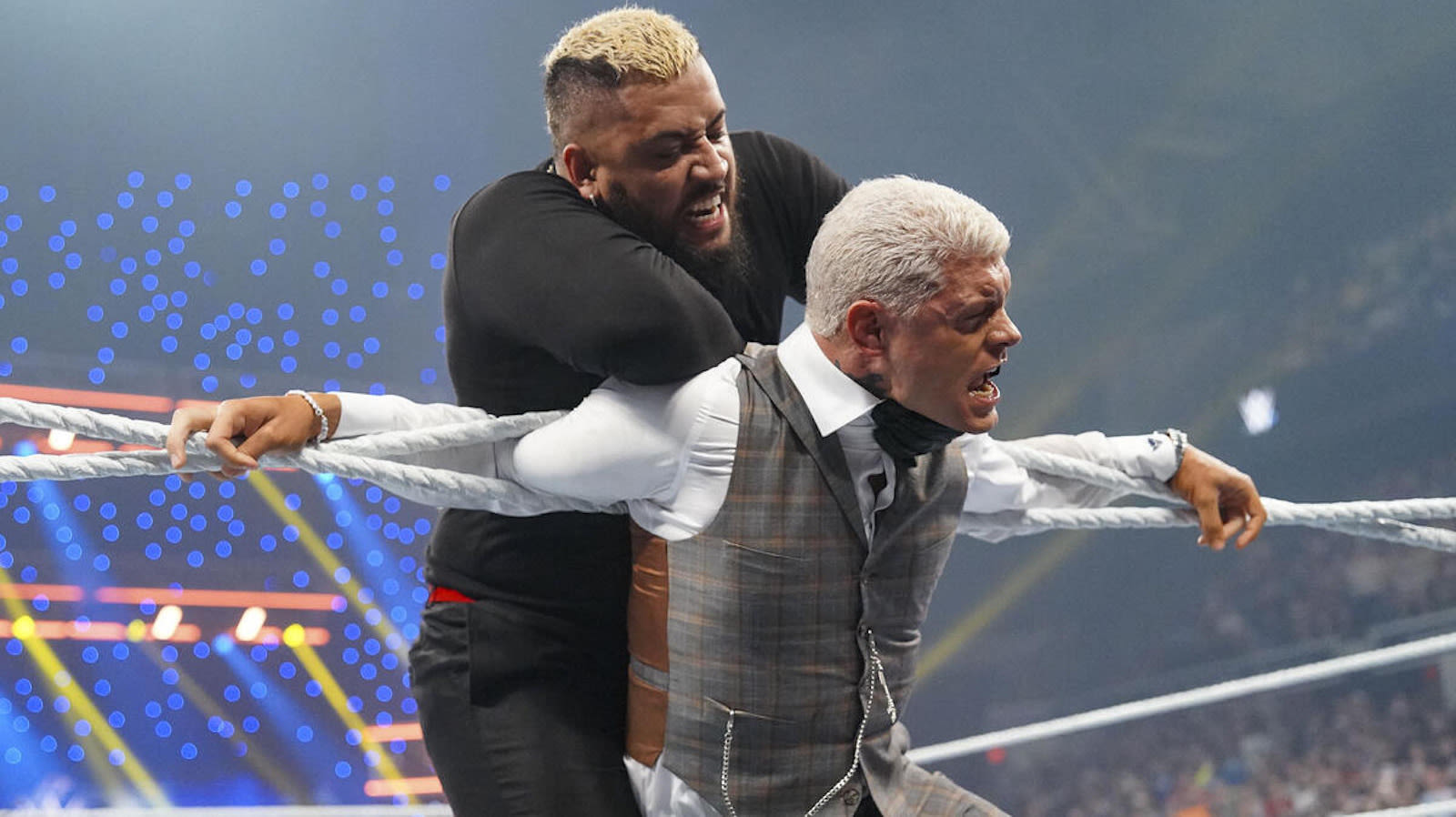 Cody Rhodes, Kevin Owens Destroyed On WWE SmackDown As Bloodline Dominance Continues - Wrestling Inc.