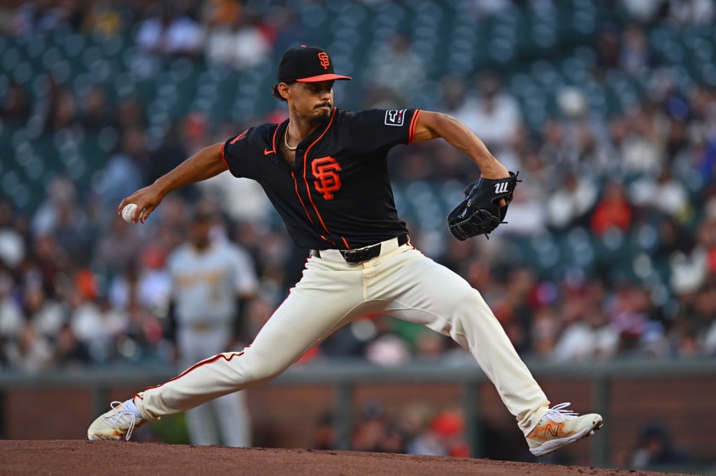 SF Giants waste magical performance by Jordan Hicks, fall to Pirates in extras