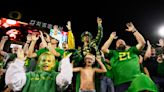 Duck fans celebrate after Dan Lanning emphatically passes on Alabama job