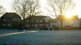 Icy conditions to hit UK and will linger until weekend, forecasters say