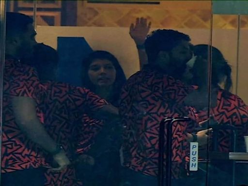 Kavya Maran gives up and leaves, waves goodbye to SRH fans amid Venkatesh Iyer's KKR carnage but returns later to...