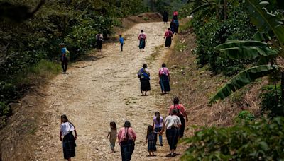 Mexicanos huyen a Guatemala por la narco guerra de Chiapas