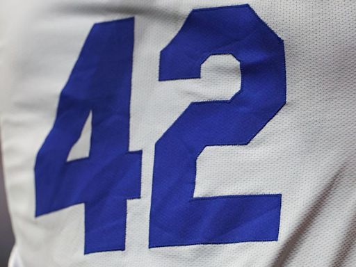 New Jackie Robinson statue unveiled in Wichita