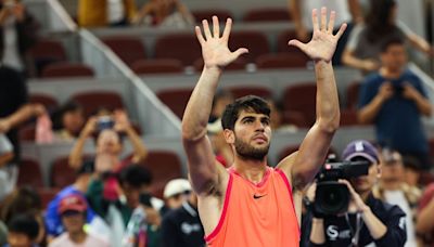 Alcaraz wins ATP match No. 200, into China QFs