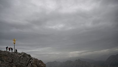 Lightning strike kills man at highest mountain in Germany: Reports