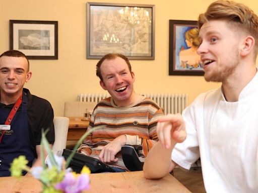 Lost Voice Guy inspires young people with disabilities to take part in the Great North Run