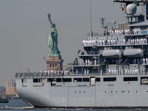 Fleet Week NYC 2024: See massive warships sailing around New York to honor service members