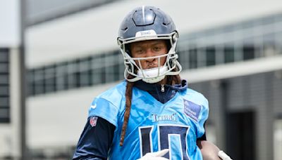 Titans' DeAndre Hopkins Calls Out NFL Execs for Saying He 'Can't Play Anymore'