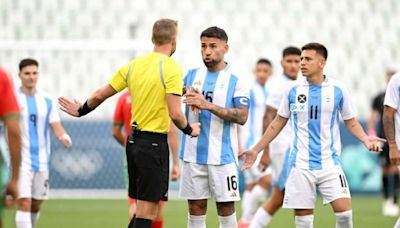 Escándalo en el Argentina-Marruecos: las claves de lo sucedido con el extraño final de partido y el gol anulado dos horas después